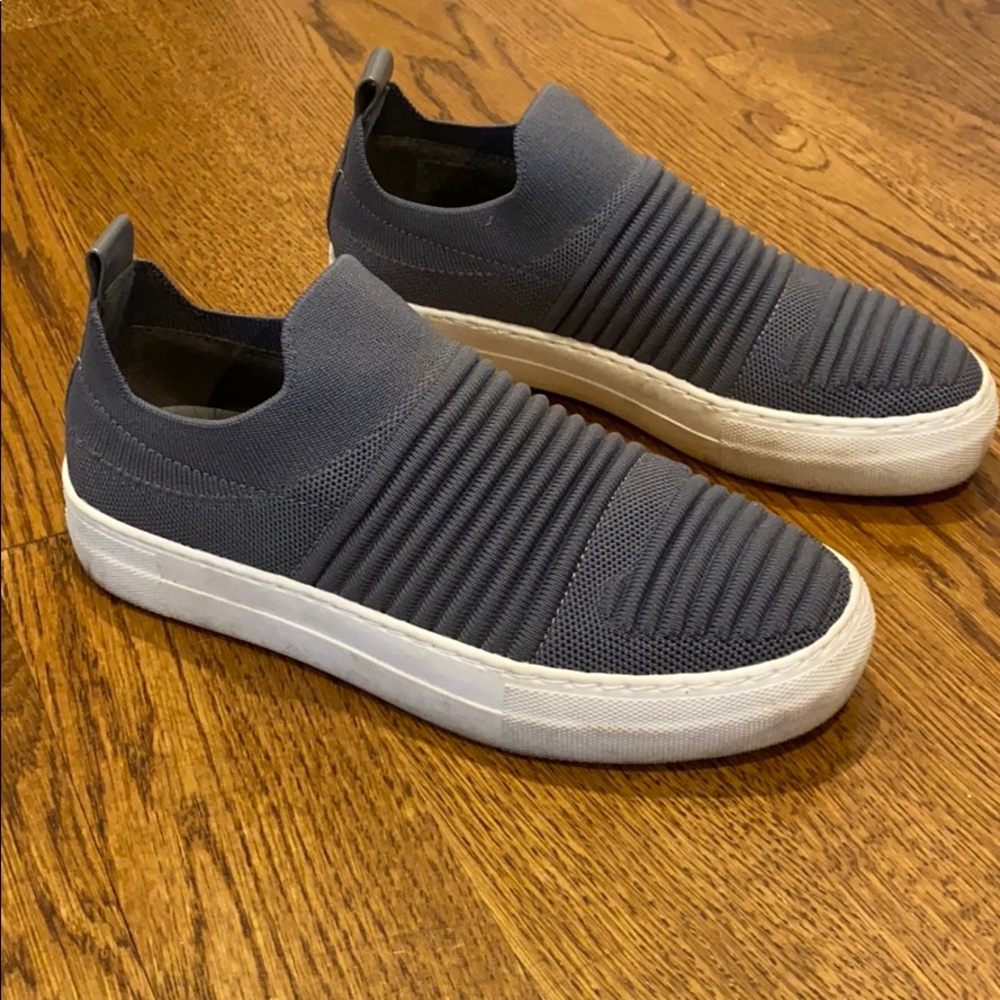 Madden Girl Slip On sneakers